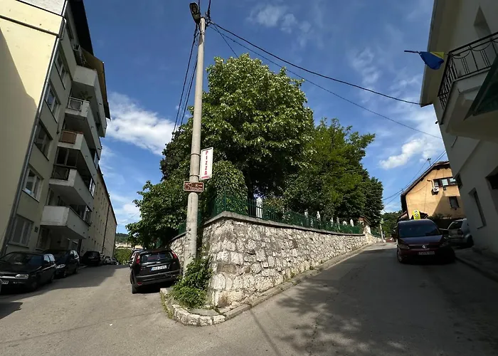 Greylux Heart Of Oldtown *