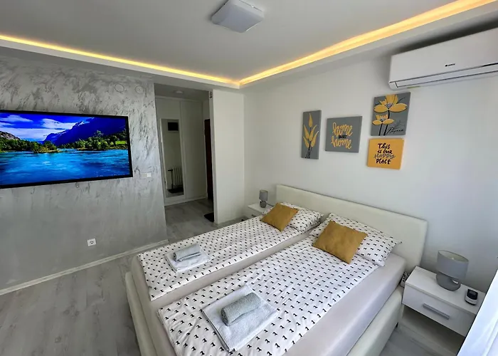 Greylux Heart Of Oldtown * Sarajevo