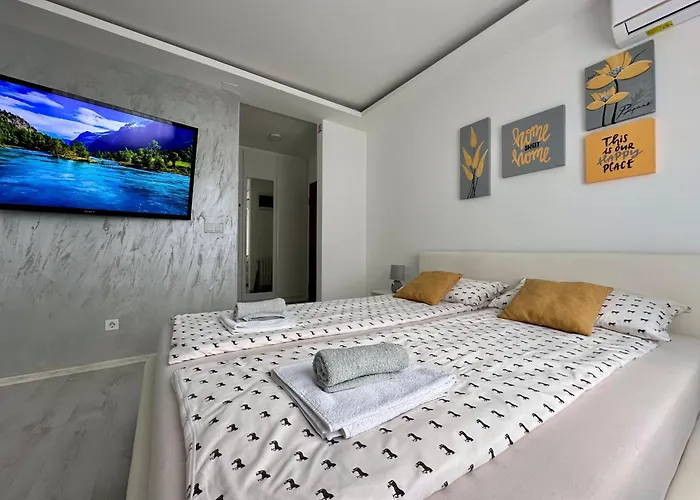 Greylux Heart Of Oldtown Sarajevo