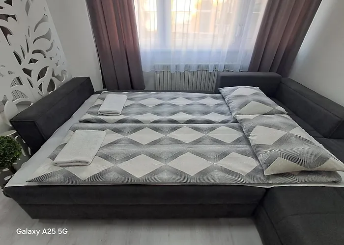 Greylux Heart Of Oldtown